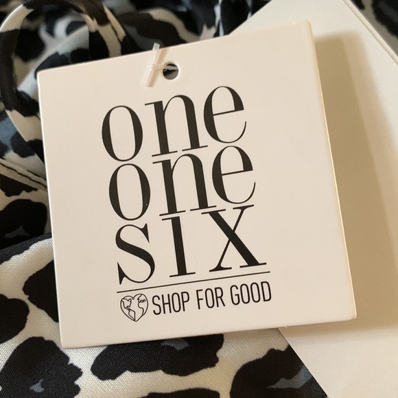 One One Six New With Tags Black Animal Cheetah Print Silky Feel Material Dress - Picture 7 of 9